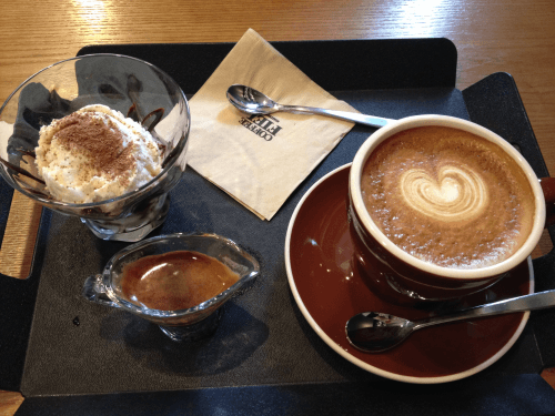 アフォガードとラテ。