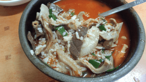 この赤いスープがいいです