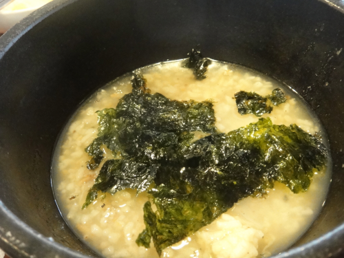 ヌルンジに海苔を散らして