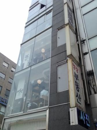 2階も3階も盛況な様子