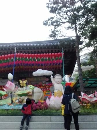 釈尊の誕生を祝う気持ちは