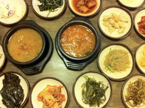 シゴルパプサン定食7,000ウォンです。