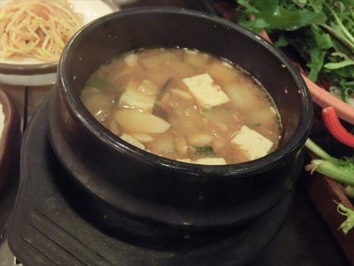 テンジャンチゲも辛くないです。