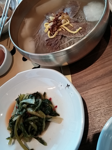 冷麺も頼んでみました