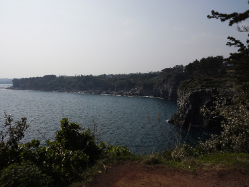 こんな海岸線沿いにオルレキルを歩いて行きます