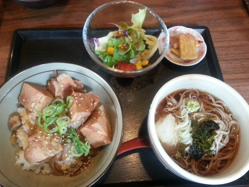 冷そば+角煮丼ランチセット