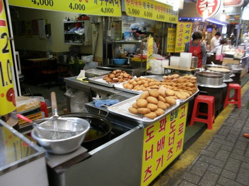 揚げパン?も売ってます