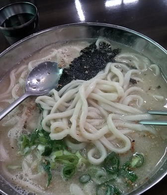 わりとコシのある麺