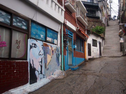 花階段。ここにもウサギがいました。