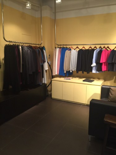 洋服のサンプル