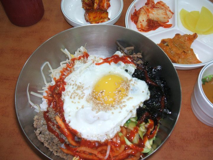 具だくさんのピビンパ