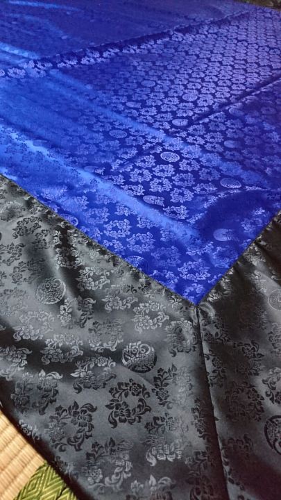 数ある見本から選んで