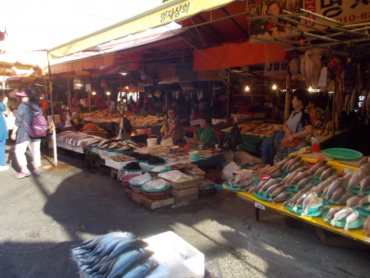 お店の周囲はこんな感じ