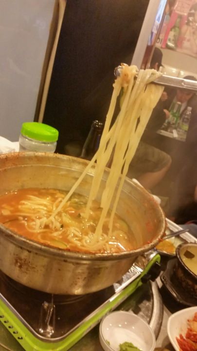 今回はサリで…