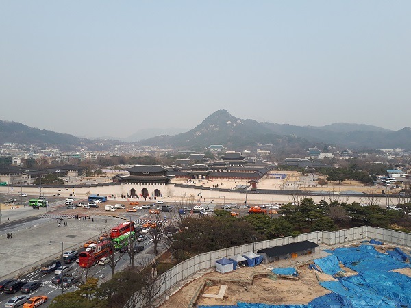 ブルーシートが入ると、ちょっと残念な感じｗ