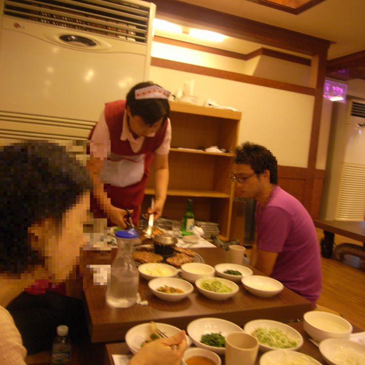 今まで私が見た中で一番かわいい給仕さんの衣装