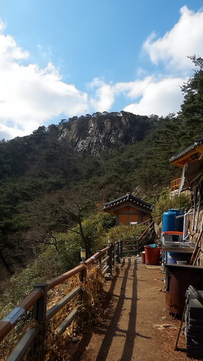 やっと七仏庵に到着。