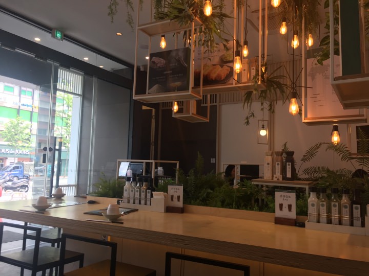 店内カウンター席