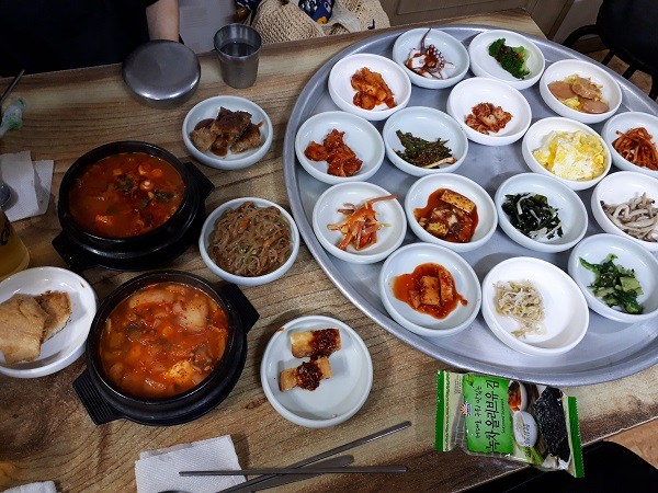 数えてみたら20皿。