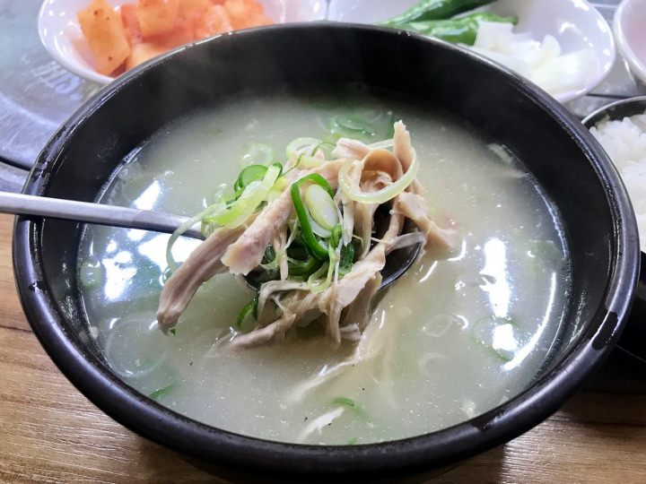 鶏肉が入っています