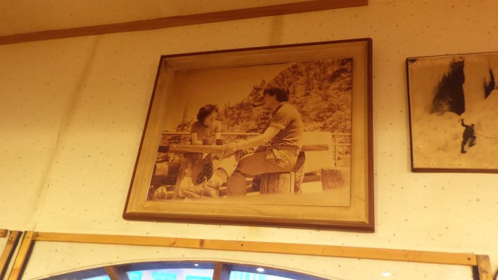 ご夫婦の新婚旅行の写真はもっちろん雪岳山で。