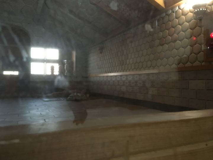 窓越しですが、セラミックルームです