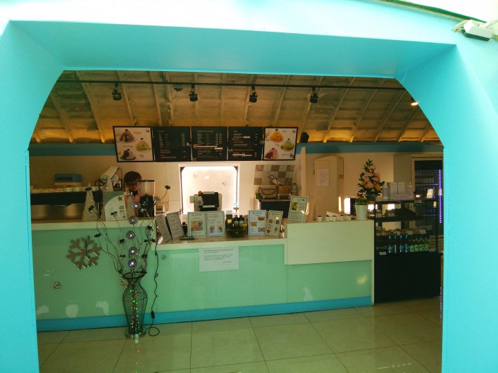 カフェのオーダーカウンター