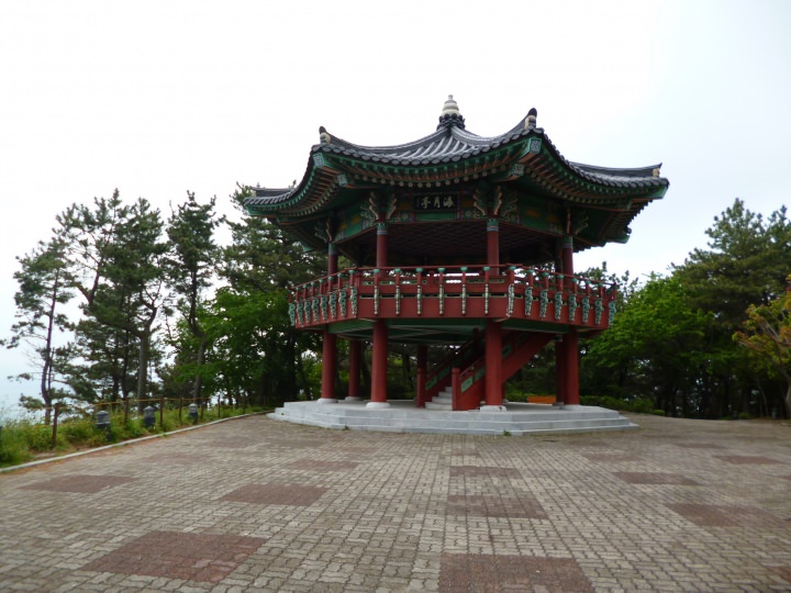 海月亭…夜はライトアップされて綺麗だそうです。