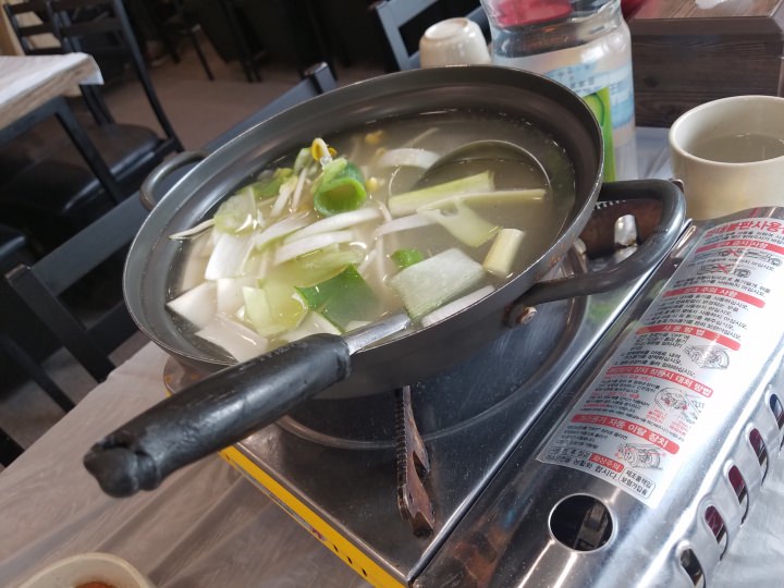 鍋のスープに味付けはありません