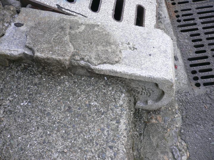 こういうのを見るのは気が重い。