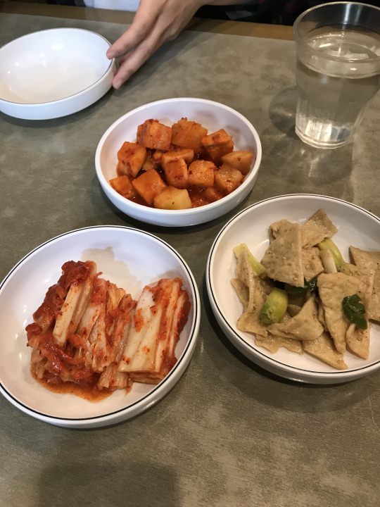 パンチャン…キムチはやはり普通に辛いです