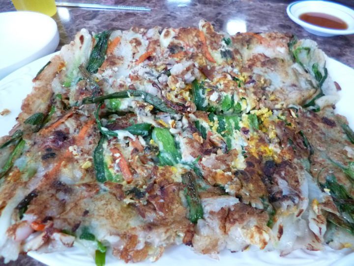 これが有名な東莱パジョンです。1辺が25㎝位あります!大きい!