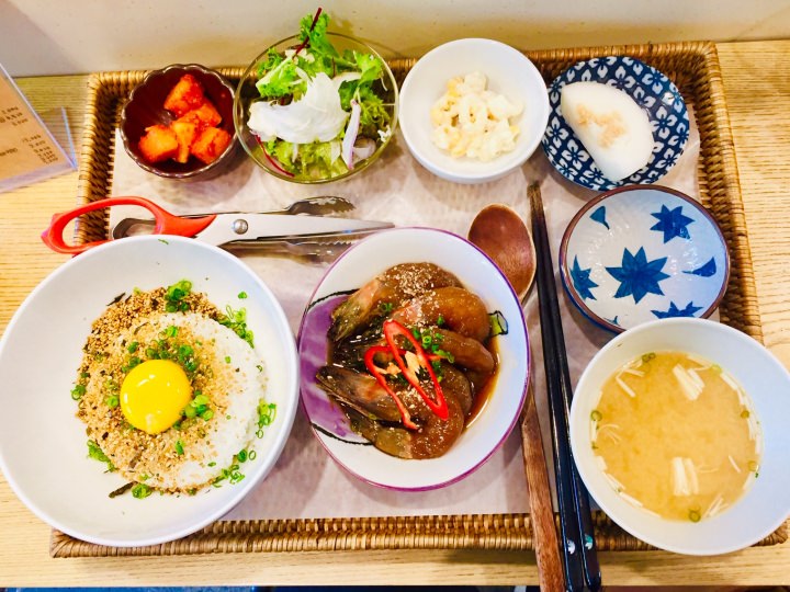 カンジャンセウ定食。