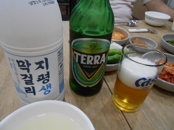 チピョンマッコリと、ビール。