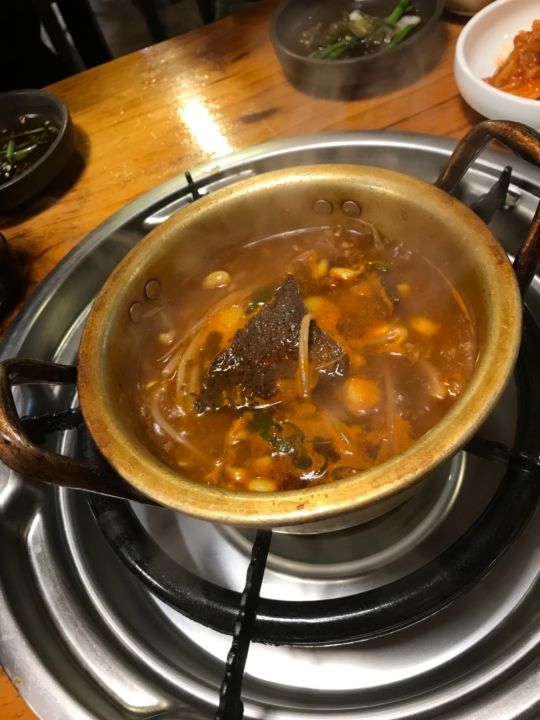 ソンジ(血の塊)の入ったスープ