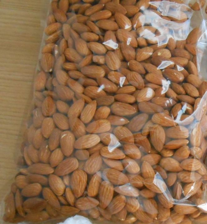 アーモンド1㎏購入、13000Wは安いです。