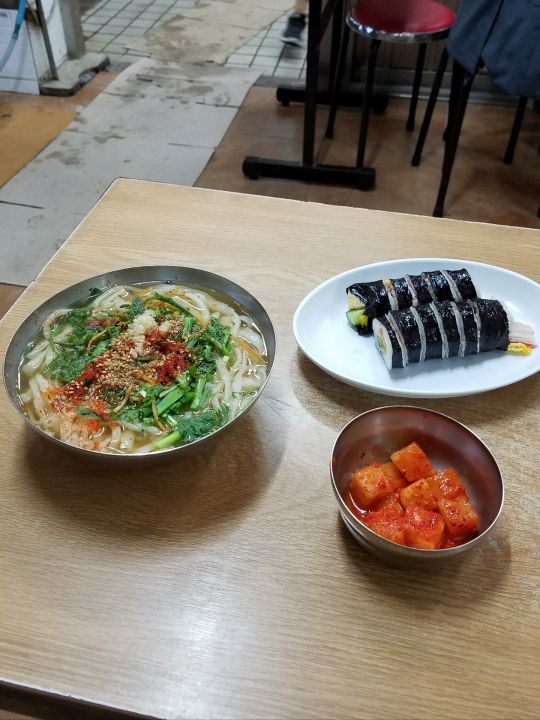 日本なら、差し詰めうどん定食？ㅋㅋㅋ
