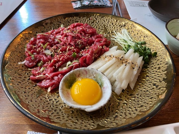 ユケハンチョッシ 新論峴本店｜江南駅・三成(COEX)(ソウル)のグルメ・レストラン｜韓国旅行「コネスト」 ユケハンチョッシ 新論峴本店... 