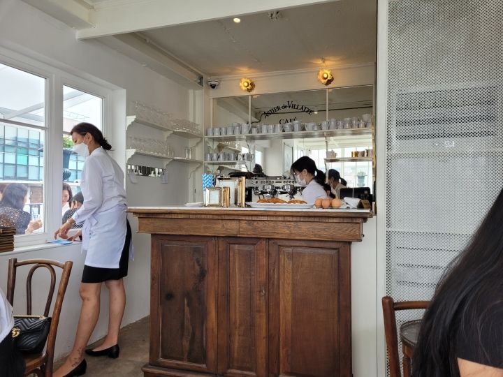 Astier de Villatte Cafe｜梨泰院・漢南洞(ソウル)のグルメ・レストラン｜韓国旅行「コネスト」