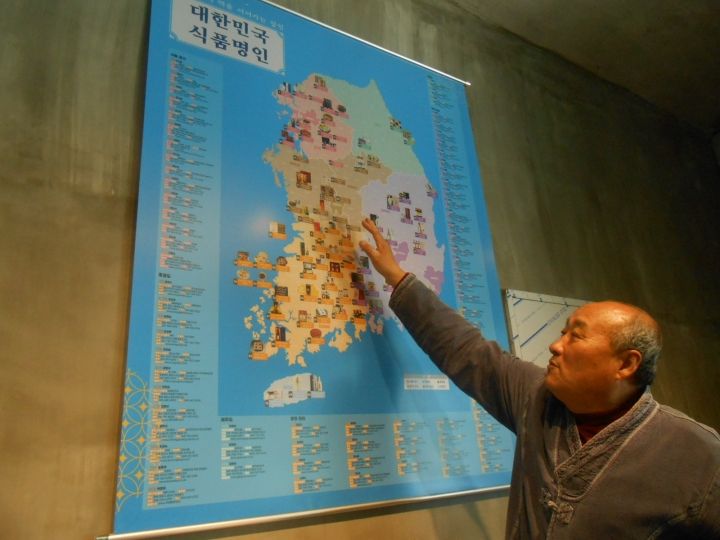 社長の劉清吉さん。国が認めたマッコリ名人というお方です。この方からとても親切丁寧に教えて頂きました。