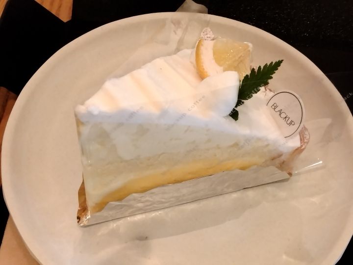 さっぱり味のレモンタルト