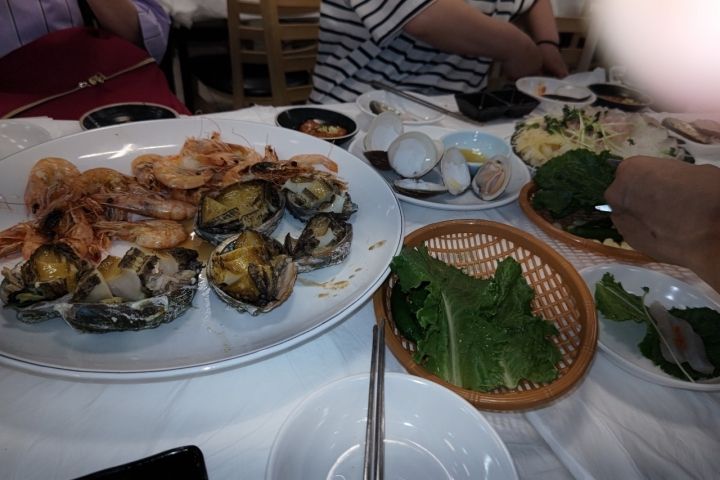 焼いたエビ　アワビバター焼き