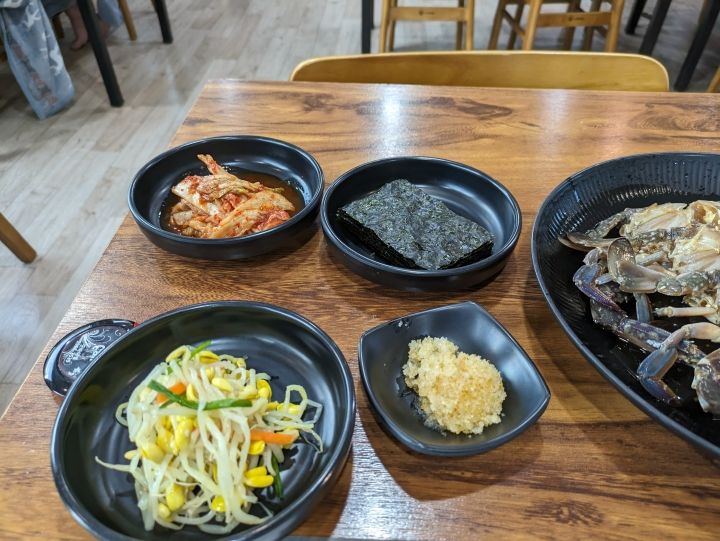 おかず類もおかわり自由