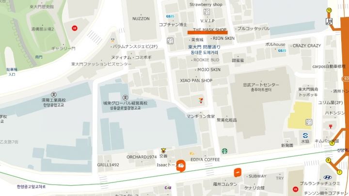赤丸がバス停です。