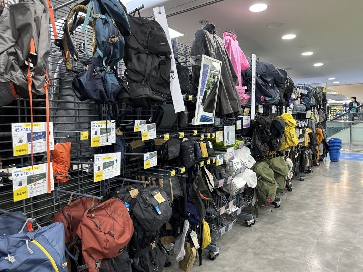 DECATHLON ロッテマートZETTAPLEX店｜蚕室(ロッテワールド)(ソウル)のショッピング店｜韓国旅行「コネスト」 DECATHLON... 