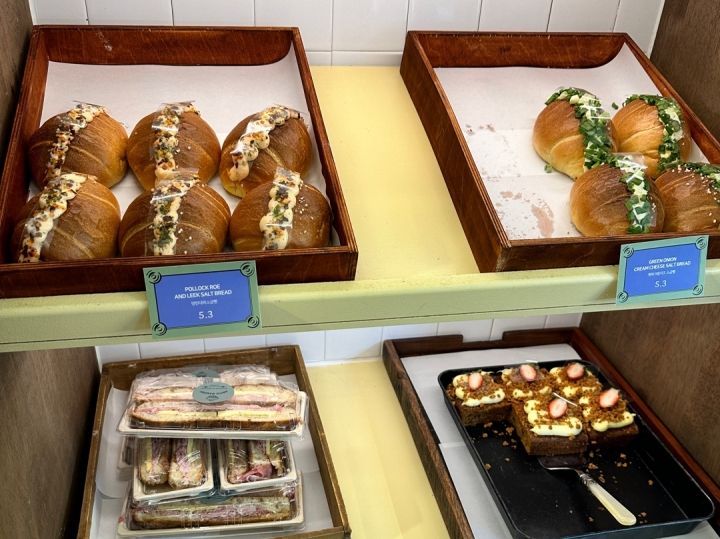 ARCH BAKERY｜南浦洞(チャガルチ市場)(釜山)のショッピング店｜韓国旅行「コネスト」 ARCH BAKERY｜南浦洞(チャガルチ市場)(釜山)... 