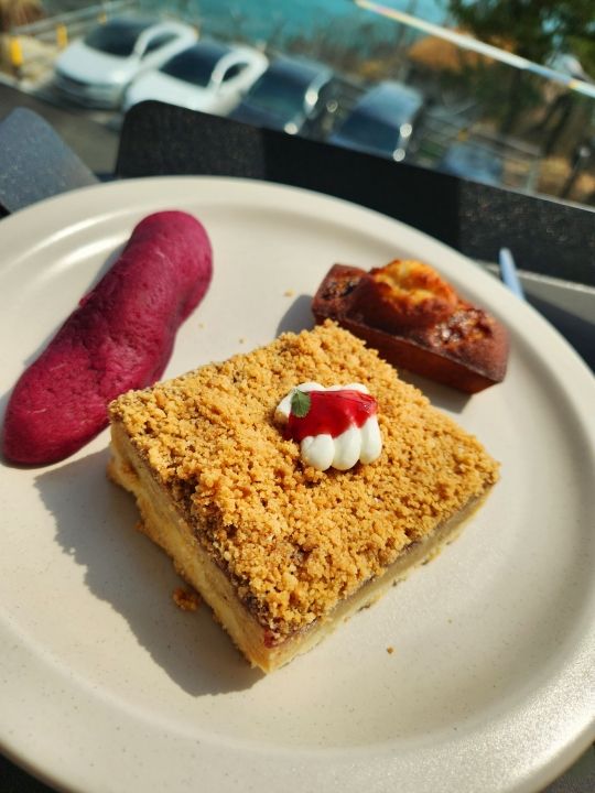 人参ケーキと焼き菓子