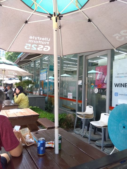 地代が高い都心で贅沢なスペースです