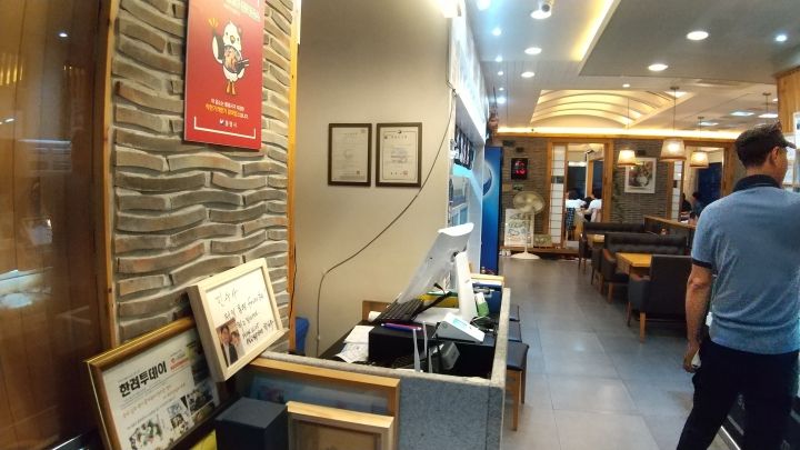 店内2