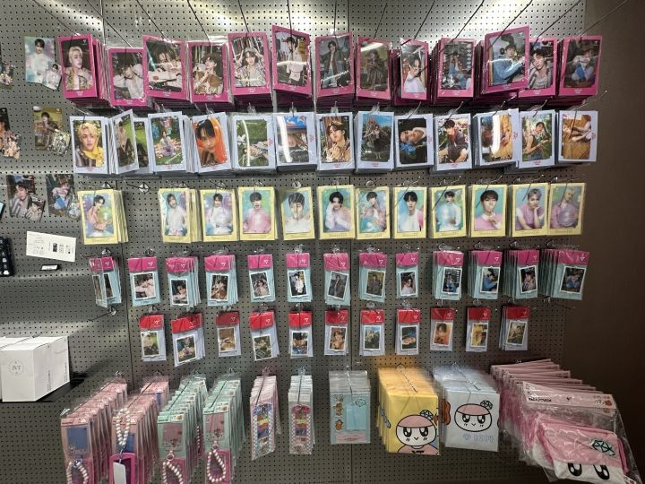 idOL STORE｜弘大(ソウル)のショッピング店｜韓国旅行「コネスト」